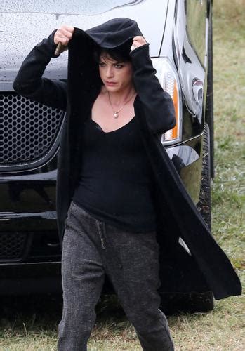 Brrrr Skinny Selma Blair Catches A Chill On The Beach