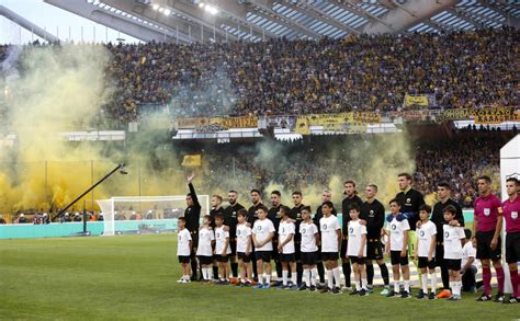 Παρακολουθήστε live από το sportfm.gr την εξέλιξη του πρώτου ημιτελικού του κυπέλλου ελλάδας ανάμεσα στην αεκ και τον παοκ. LIVE ο τελικός του Κυπέλλου Ελλάδος - Σε εξέλιξη η ...