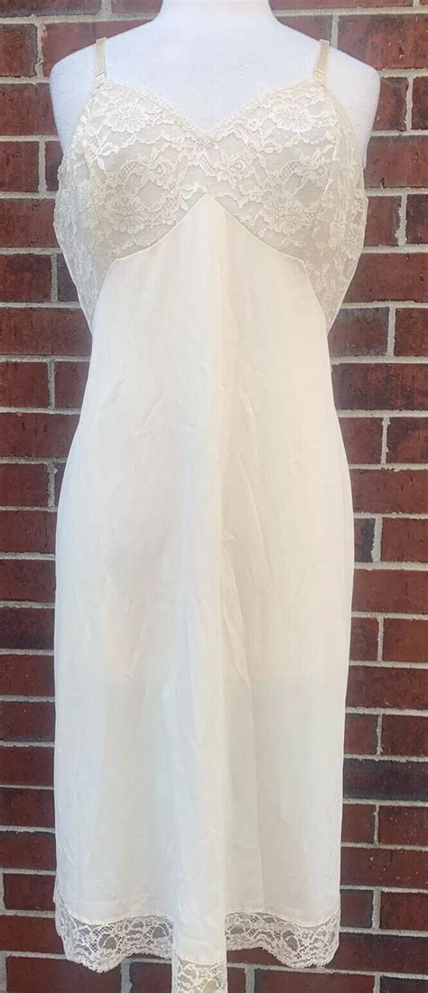 vintage 1950 s vanity fair nylon nightgown lace slip … gem