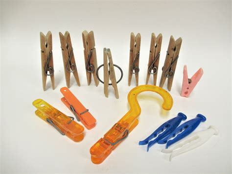Vintage Mixed Lot Of Clothespins Handmade Wood Plastic Penley