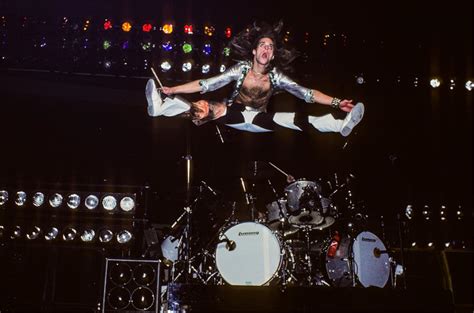 David lee roth goin crazy hd. David Lee Roth performing | Lynn Goldsmith