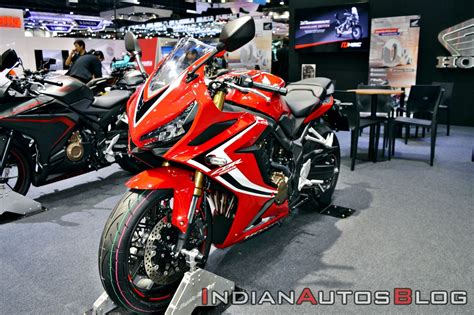 Kawasaki ninja 650 is available in 3 colours and 1 variant and honda cbr 650r is available in 2 colours and 1 variant. 2019 Honda CBR650R vs Kawasaki Ninja 650 - Spec sheet comparo