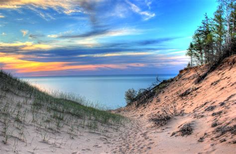 Sail Away On These Spectacular Lake Superior Cruises Michigan