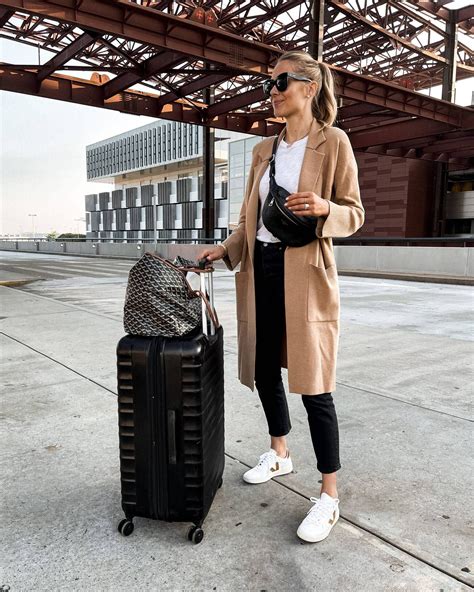 what to wear travelling the best outfits for the airport long haul flights comfy travel