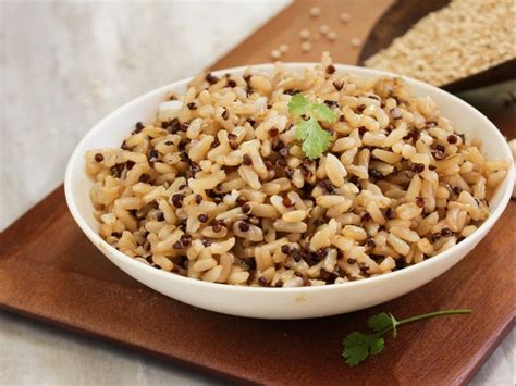 Brown rice is considered a low glycemic index food. Brown Rice and Quinoa Nutrition Information - Eat This Much