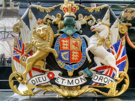 The Queens Coat Of Arms At Windsor © David Dixon Geograph