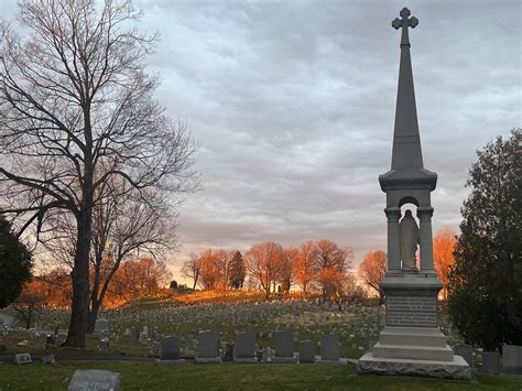 Sunset - Sacred Heart cemetery. Syracuse, NY : r/CemeteryPorn
