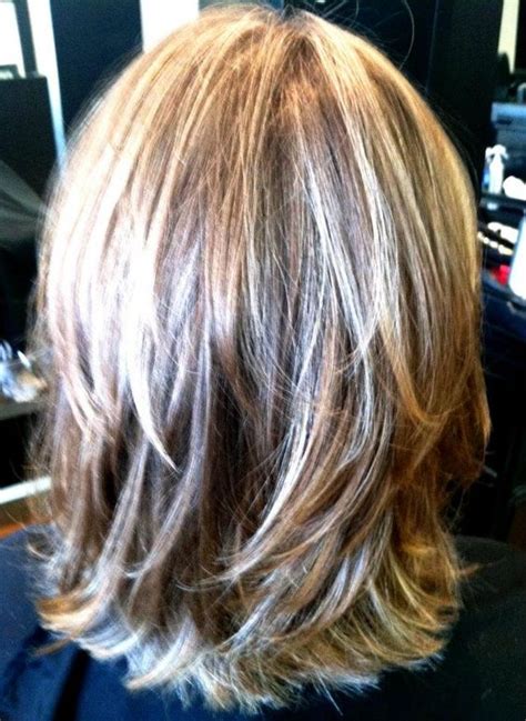 40 Chic Medium Hairstyles And Shoulder Length Haircuts 2024 Her Style Code