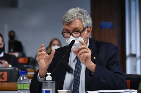 Mia khalifa e luis carlos heinze (foto: À CPI, senador diz que atriz pornô conspirou contra cloroquina