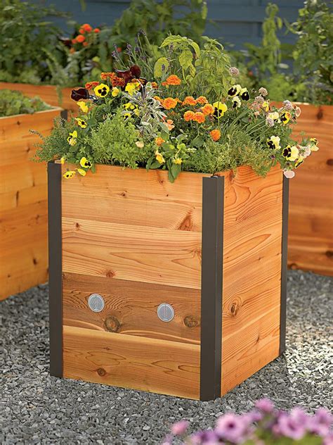 We've included several different types of raised garden beds, whether you're looking for ones tall enough so that you don't have to bend down to garden or ones that will add some style to. 12 Best Raised Garden Beds - Raised Bed Garden Kit