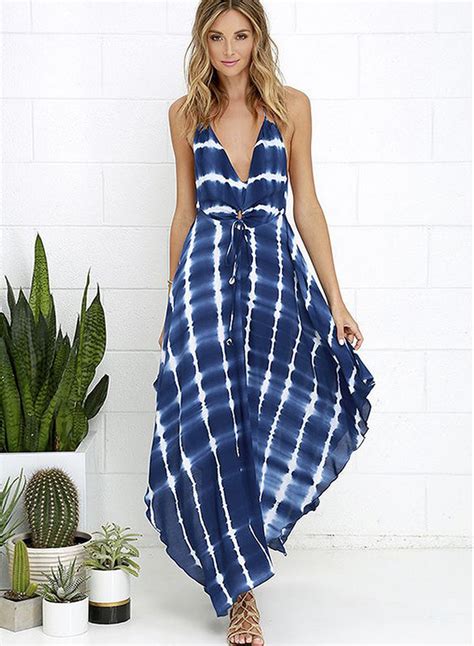 Date round neck printed maxi dress. Fashion V Neck Backless Stripe Boho Maxi Dress - STYLESIMO.com