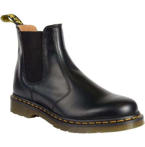 ✅ browse our daily deals for even more savings! Dr Martens Mens 2976 Black Smooth Chelsea Boots 22227001