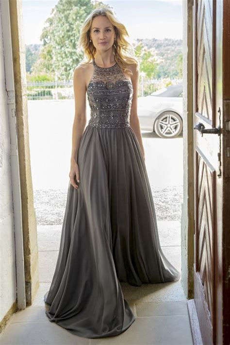 Hochzeitskleid spitze brosche linie kleid hochzeit schick hochzeitskleider mode. 17 Genial Abendkleider Uwe Herrmann Dresden für 2019 ...