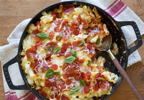 Pepperoni Pizza Mac And Cheese