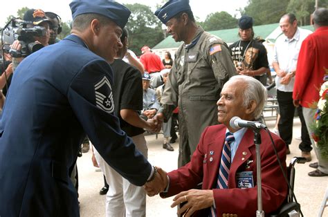 Original Member Of The Tuskegee Airmen Dies Us Air Force Article
