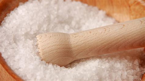 The 8 Best Natural Salt Substitutes for Every Salty Craving