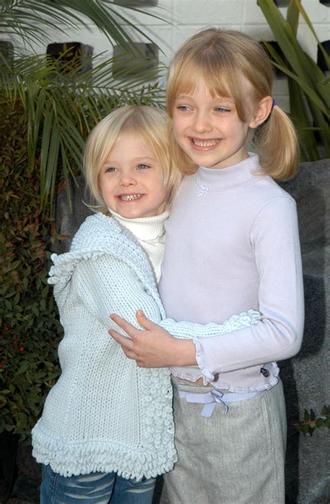 Cute Pictures Of Dakota And Elle Fanning Popsugar Celebrity Uk Photo 14