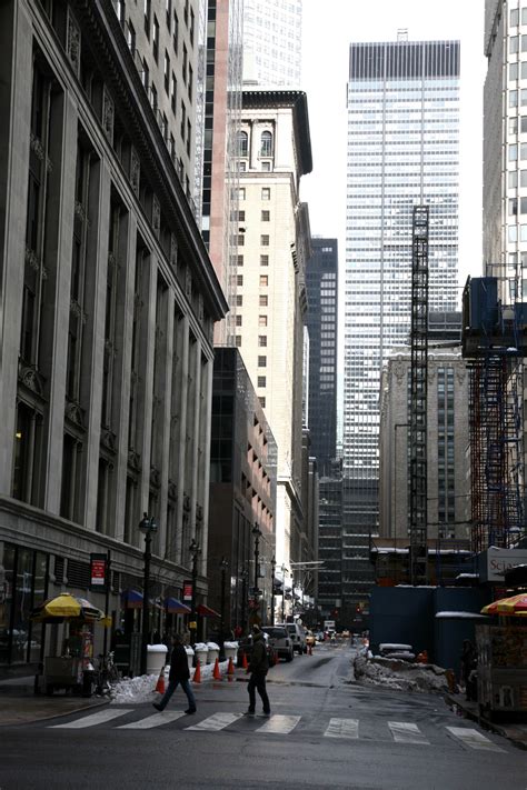 무료 이미지 보행자 건축물 도로 거리 골목 시티 마천루 맨해튼 도시 풍경 도심 정면 레인 탑 블록