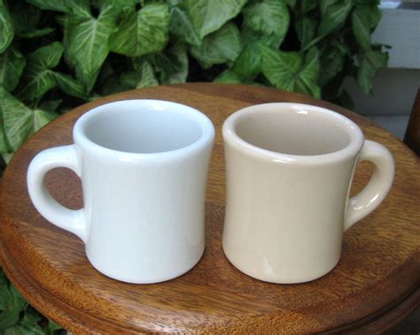 Victor Vintage Restaurant Ware Diner Coffee Mugs Tan And White Lot Of 2