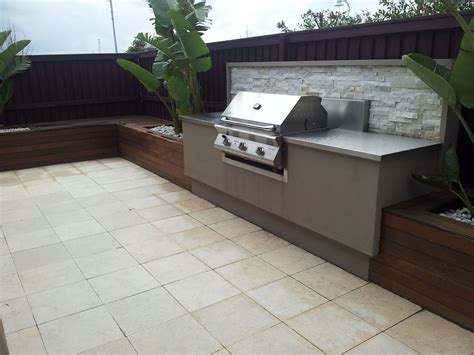 Would You Move Bbq Off Deck And Have It By The Fence Outdoor Kitchen Outdoor Bbq Kitchen