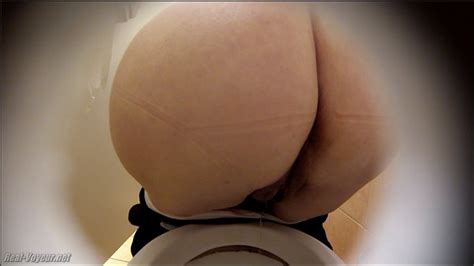 Voyeur Pissing In Different Places Hidden Camera Peeing Page