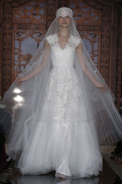 Top 3 Wedding Dresses Of The Week Insanely Pretty Trailing Lace