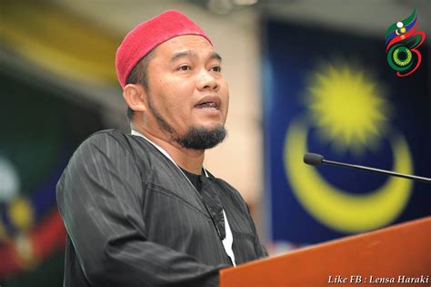 204arca yang berdiri memantulkan seribu keteladanan di jalan dakwah, itulah biodata hidupnya adalah pantulan berkilau buat rujukan para pendakwah tanah air, juga petunjuk teladan buat penegak perjuangan islam. DPPK BAGAN DATOH: DR. RIDUAN : 32 TAHUN TRAGEDI MEMALI ...