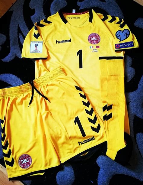 Den football kit.svg 484 × 342; Denmark Football Kit 2020 - Anime Obsessed