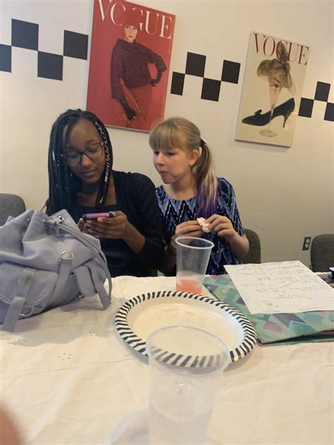 RUN(a Pertemis story) - Chapter1 friends!! - Wattpad