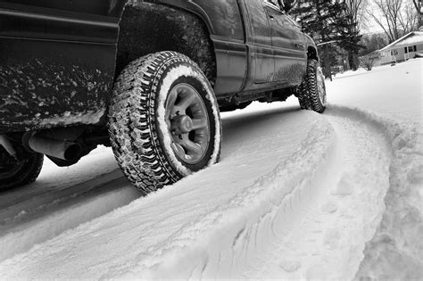 Experts Debunk 4 Winter Driving Myths