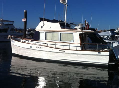 1974 Grand Banks 32 Classic Trawler Power Boat For Sale