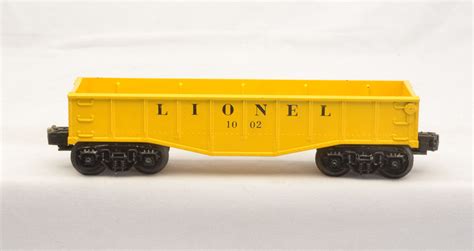 Lionel Postwar 1002 Yellow Gondola w/Black Lettering Scout T