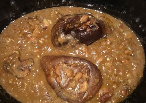 So grab some left over ham or a couple ham hocks and get to crockin'. Slow cook Hamhocks with Pinto Beans Recipe by Valerieeliz - Cookpad