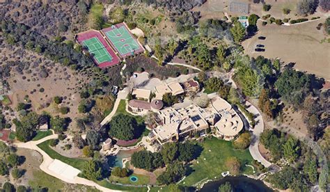Moonwalking In Calabasas A History Of Larger Than Life Homes In