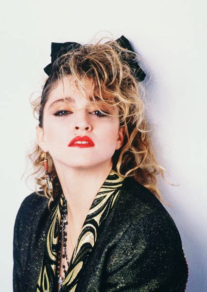 Relembre Os Looks Mais Icônicos De Madonna Fotos Em Moda Ego
