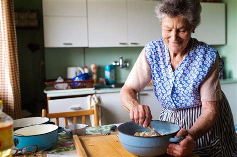 Why Grandma Was Right 28 Unforgettable Tips For Everyday Cooking