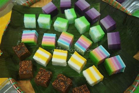 Salah satu kuliner tradisional adalah kue talam. Tempahan Aneka Kuih Muih, Talam dan Apam ~ Blog Kakwan