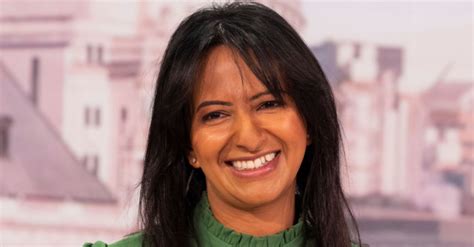 Gmb Host Ranvir Singh Posts Make Up Free Selfie And She Looks Amazing