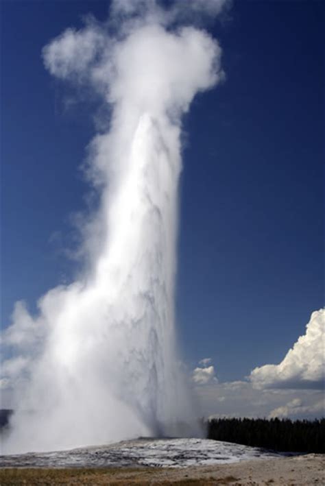 What Is A Geyser Geyser Pictures And Video Hot Water