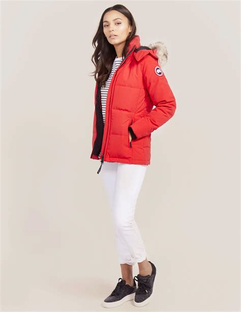 canada goose chelsea parka jacket in red lyst