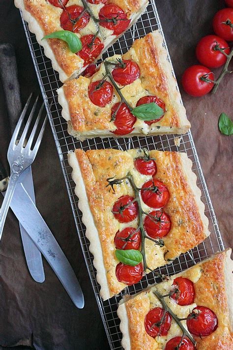 Tarte aux tomates cerise fromage de chèvre basilic et thym