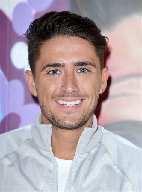 Stephen Bear Banned From Tiktok Instagram And Tinder After Being Mass