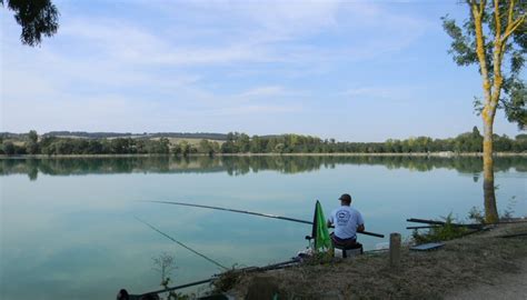 Lac De Beaumont De Lomagne Lomagne Tarn Et Garonnaise