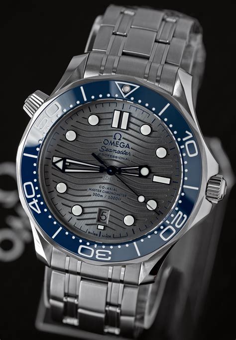 Wts Omega Seamaster Diver 300m 42mm Co Axial 8800 Blue And Silver Wave