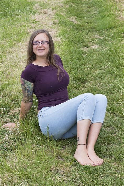 There Is Nothing Sweeter Than A Smiles And Bare Feet In The Grass And Thats What You Are