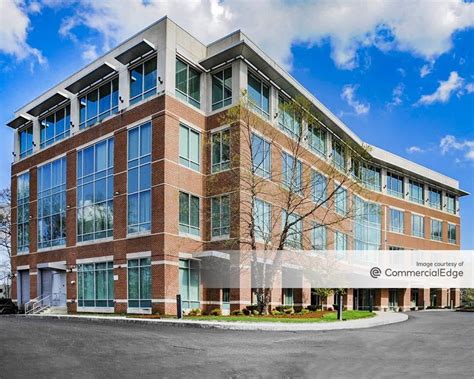 Write a review for commerce bank corporate headquarters. HarborOne Bank Corporate Headquarters - 770 Oak Street ...