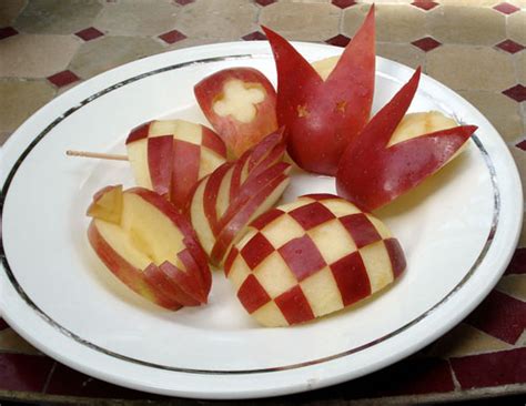 Apple Bunnies And More Decorative Apple Cutting