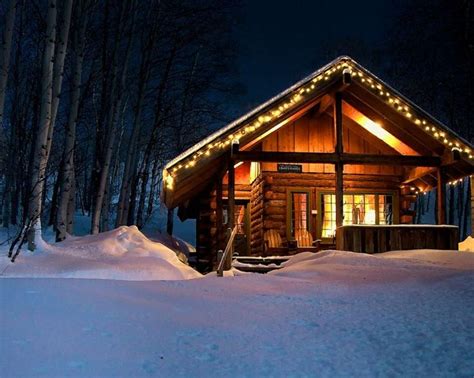 Beautiful Snowy Log Cabin Log Cabins Cabins Farm