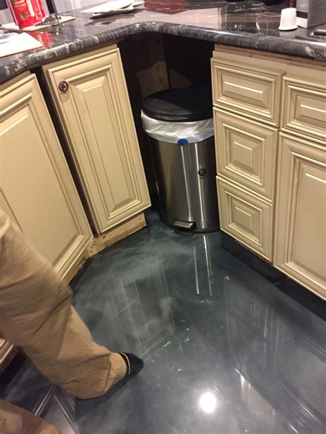 Coat your kitchen, living room, bathroom, garage, or whatever other room you're looking to resurface with countertop epoxy's fx metallic flooring! Epoxy Flooring Charlotte, NC | Garage Remodeling Contractors