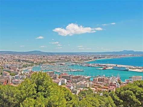 We'll take care of everything for you. Friendly Travel | Palma de Mallorca Spain